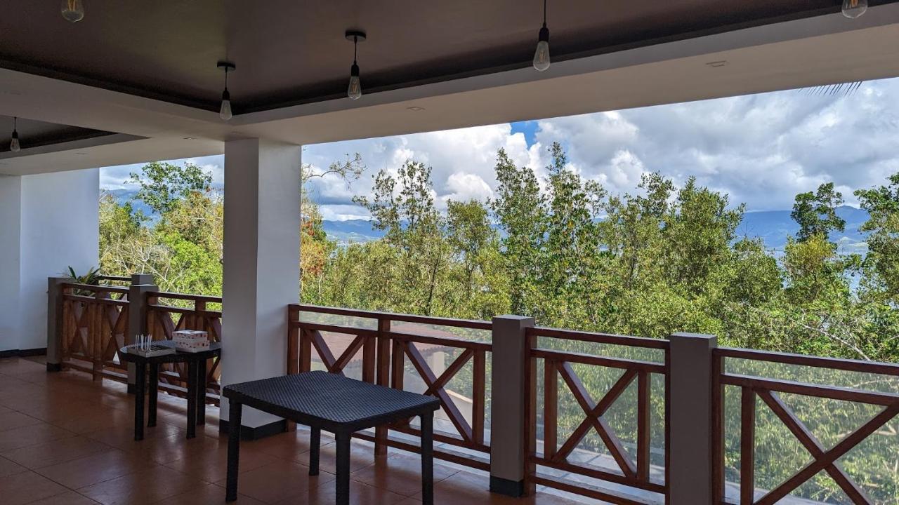 Bakawan Hideaway Resort And Restaurant Tomas Oppus Ngoại thất bức ảnh